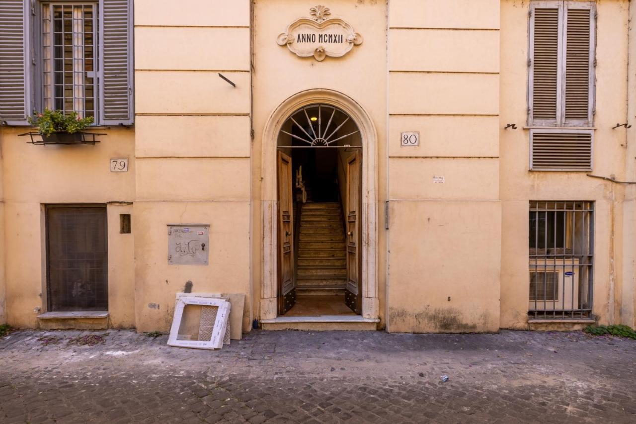 Romantic Studio In Trastevere Exterior photo